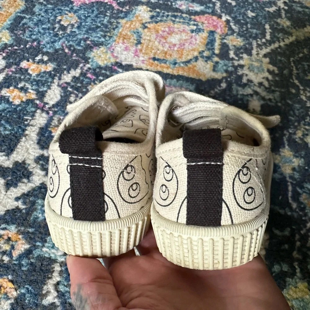 Kids canvas PAC Man Ghost Velcro sneakers size 10 - Picture 5 of 11